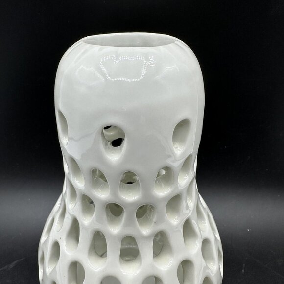 Williams Sonoma Pierced White Porcelain Tea Light Candle Holder Lantern Vintage - Picture 3 of 11